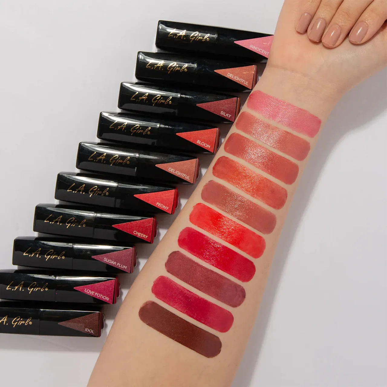 LA Girl Lip Attraction Lipstick - Love Potion